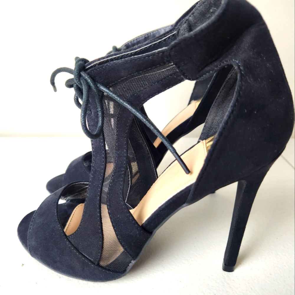 Yoki Women's lace-up peep toe heel Black Size 7.5